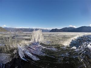 Picture of Алтын-Кёль подо льдом
